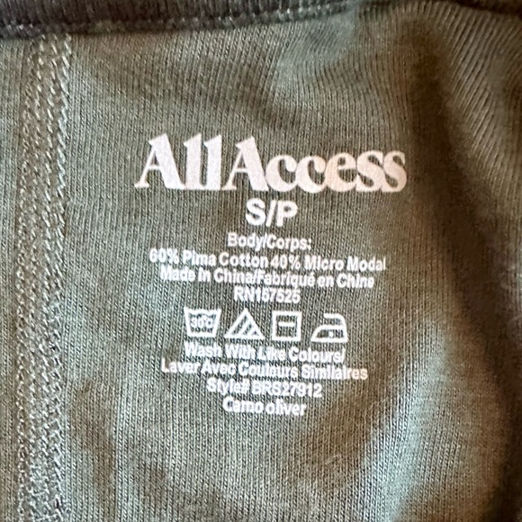 All Access x Bandier Green Camo Muscle Tank Size Small - Picture 2 of 5